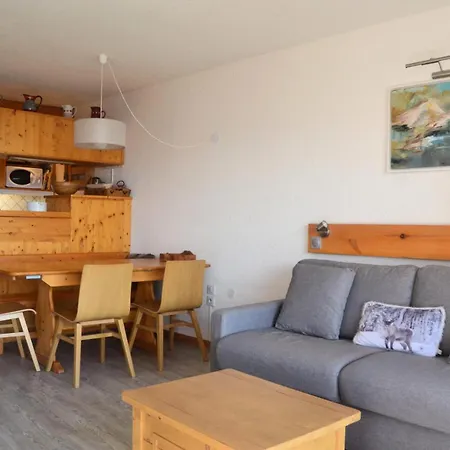 Apartment Nova - 2 Pieces 6 Personnes, Lumineux Avec Vue Plongeante Sur La Vallee, Un Casier A Ski, Proche Des Pistes Et Des Comm Mae-1889